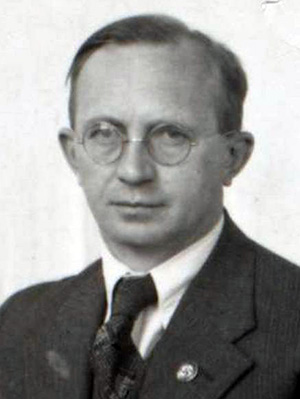 Passfoto, um 1939, unbekannte/r Fotograf/in von Martin Heydrich (1889-1969)