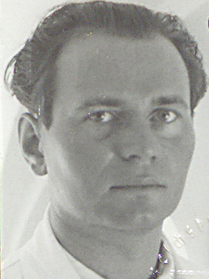 Passfoto, um 1936, unbekannte/r Fotograf/in von Siegfried Wolf (1907-1986)